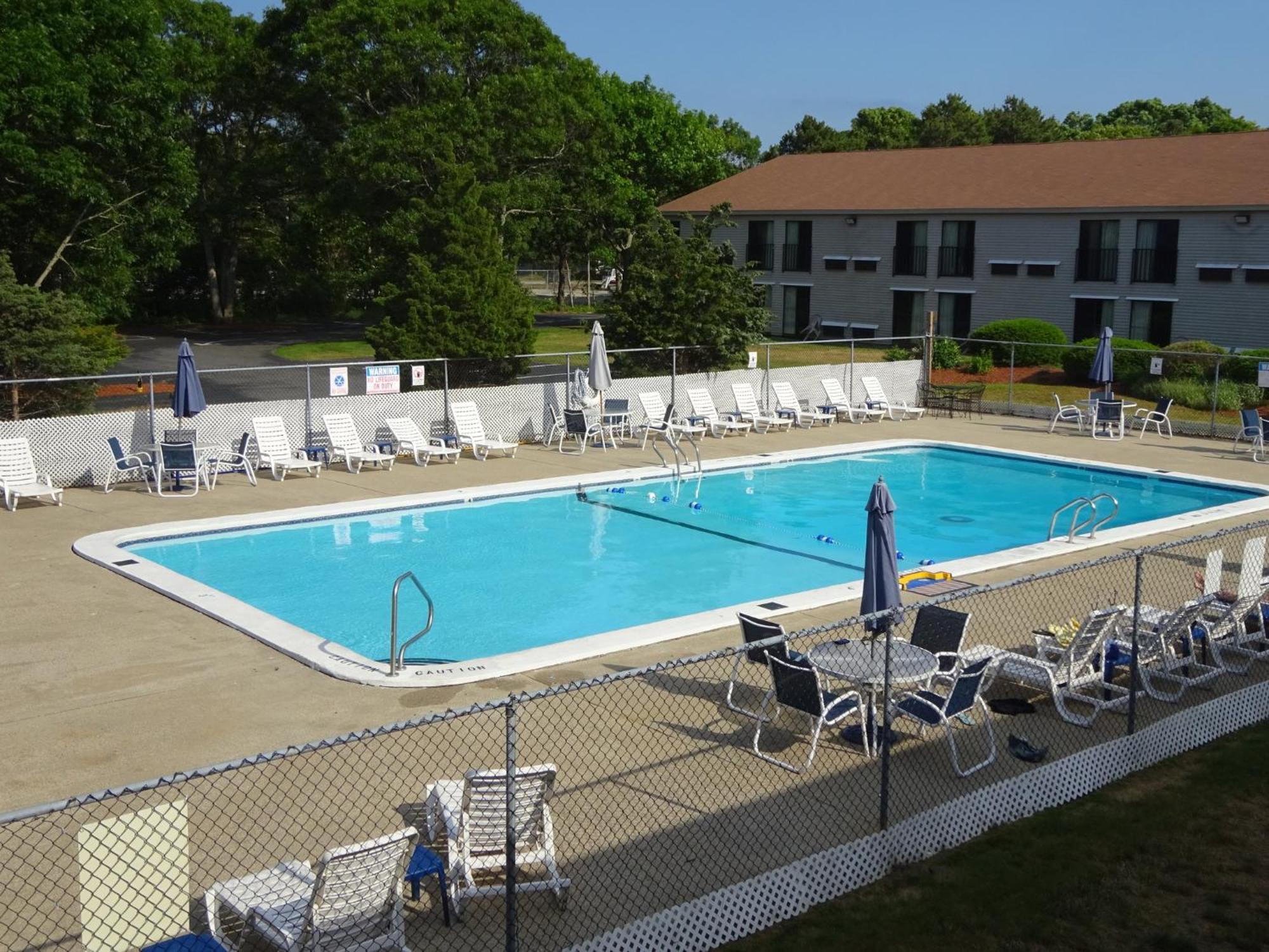 The Mariner Resort Cape Cod By The Red Collection West Yarmouth Exterior photo
